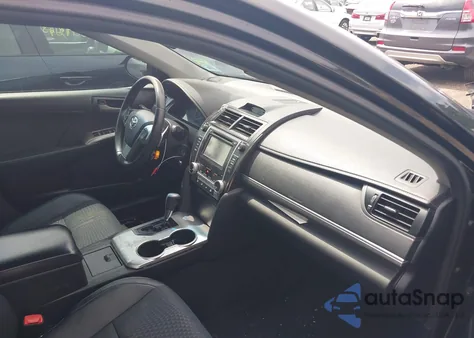 2014 Toyota Camry Se z USA, uszkodzony, nr VIN 4T1BF1FK4EU836069